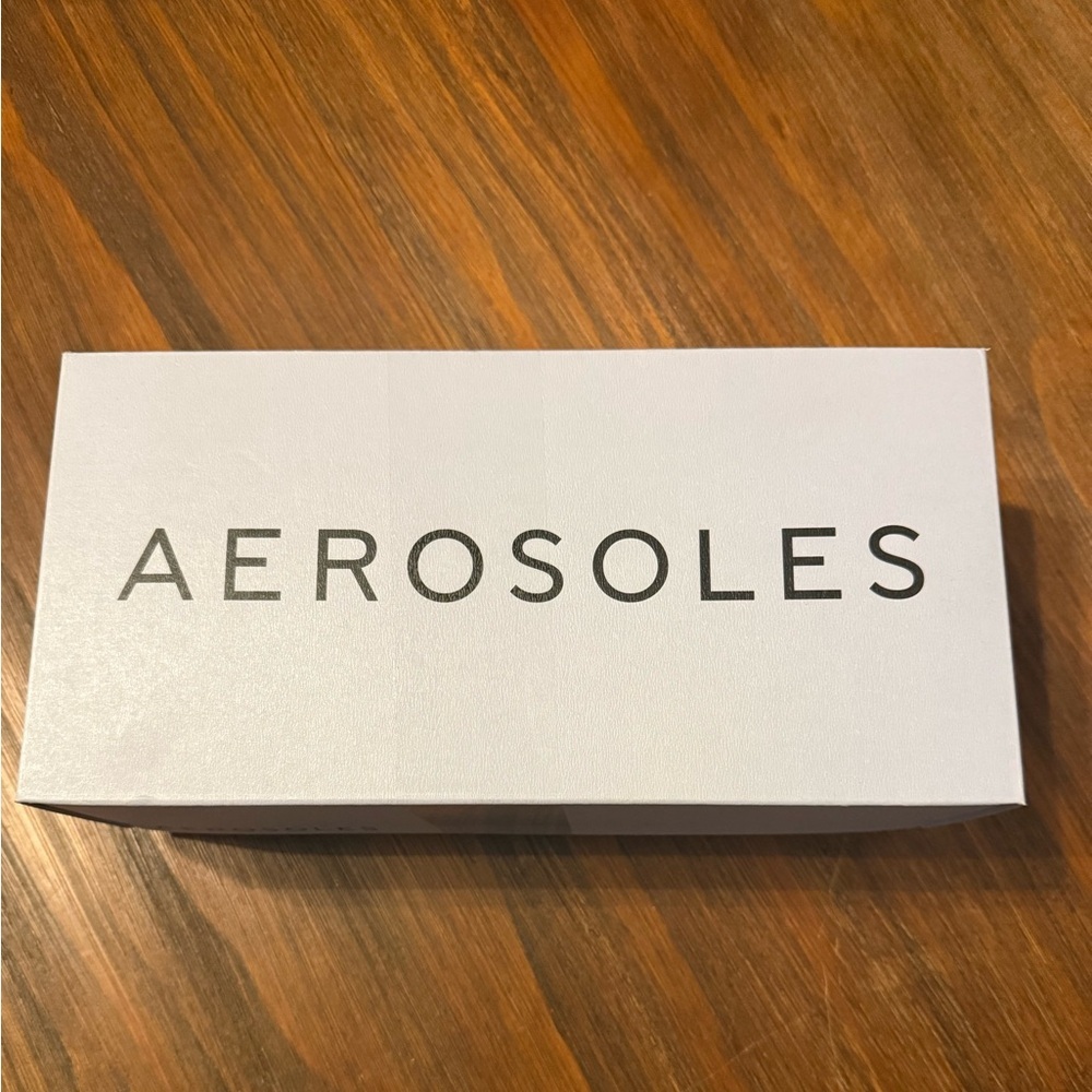 NEW IN BOX Aerosols Big Bet Natural Raffia Ballet Flats with Gold Details size 5 - Picture 7 of 7